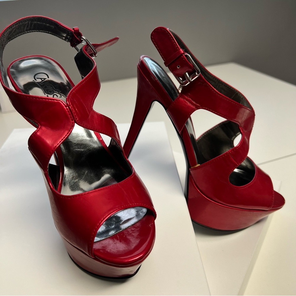 Carlos platform size 6